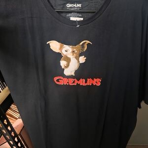Gremlins Gizmo Graphic Tee - Black with Red Logo